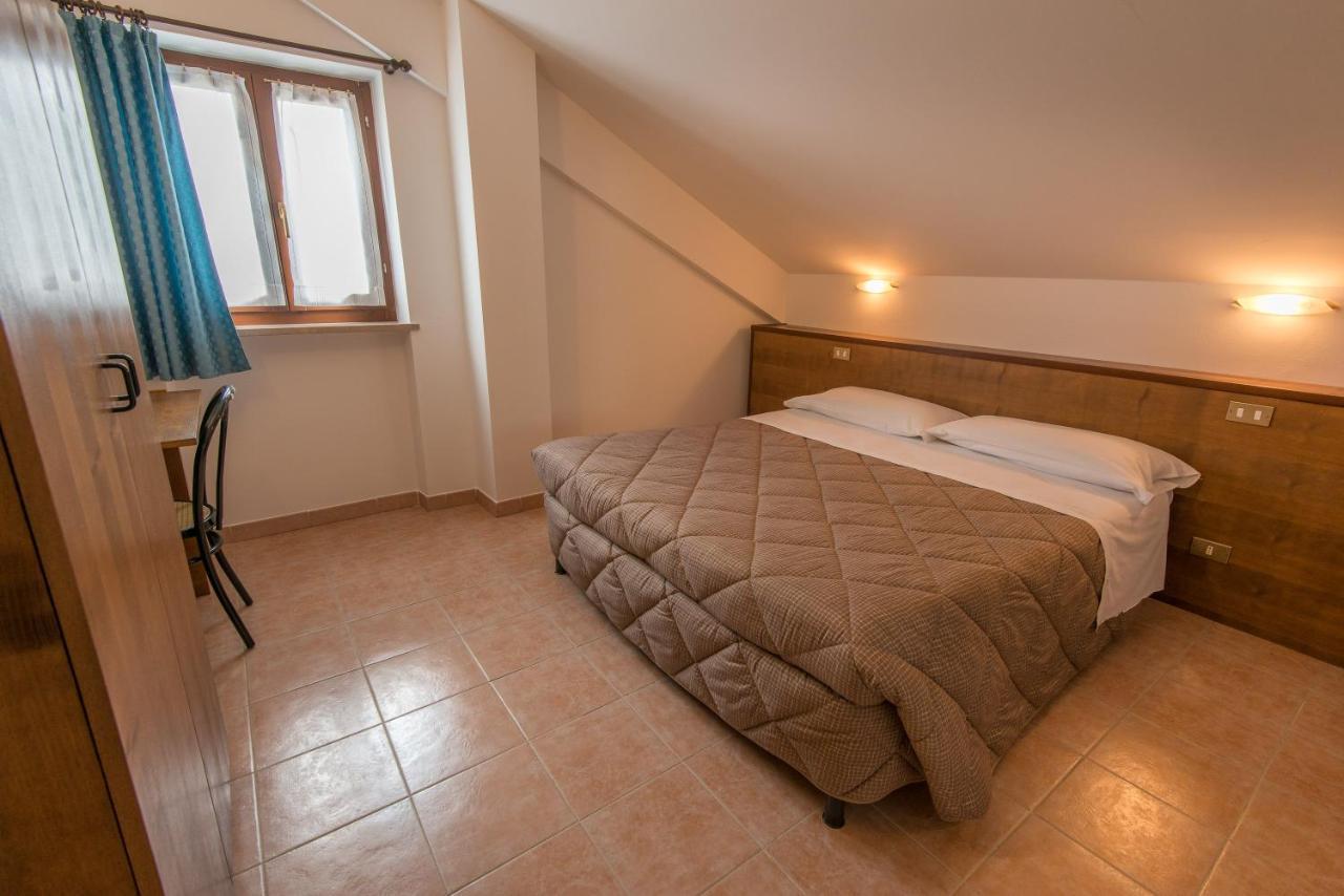 Albergo Della Corte Pescasseroli Exterior foto