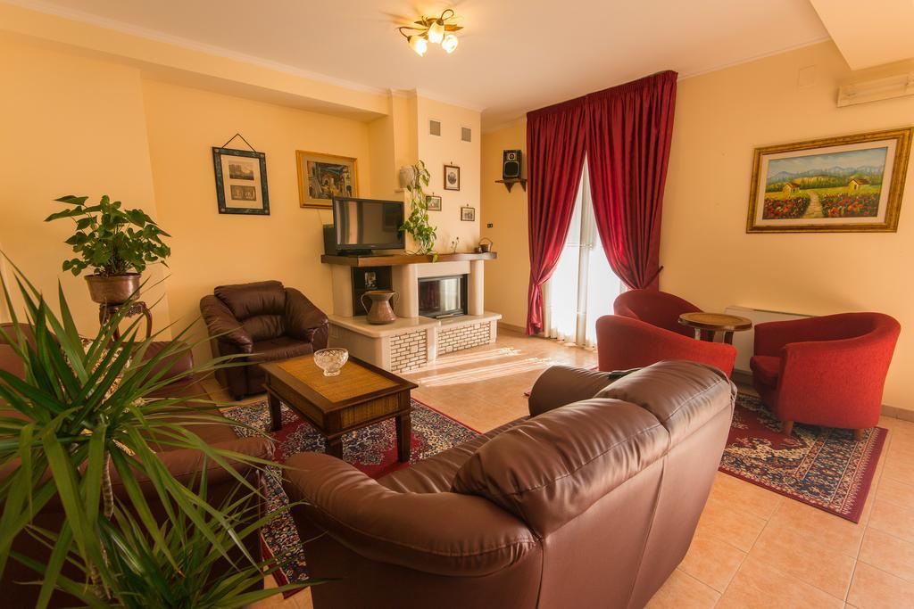 Albergo Della Corte Pescasseroli Exterior foto
